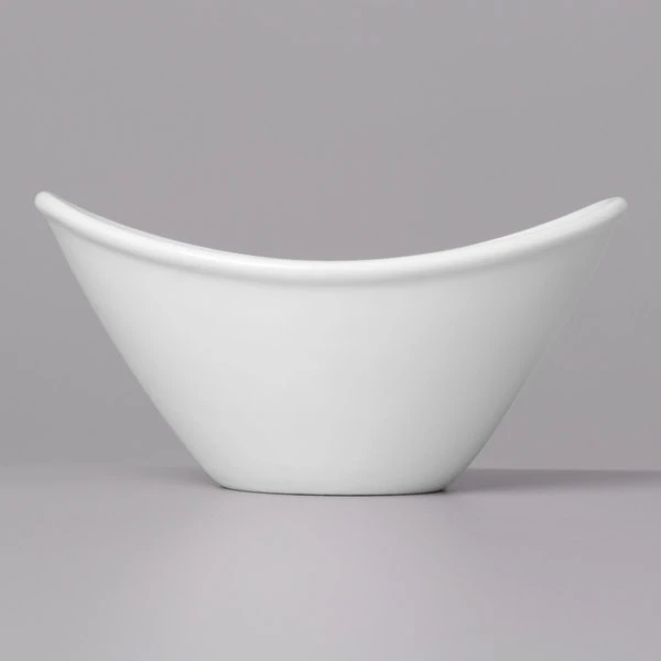 Acopa 7 Oz. Bright White Oval Porcelain Coupe Bowl - 36/Case 5 Acopa 7 Oz. Bright White Oval Porcelain Coupe Bowl - 36/Case - Image 3