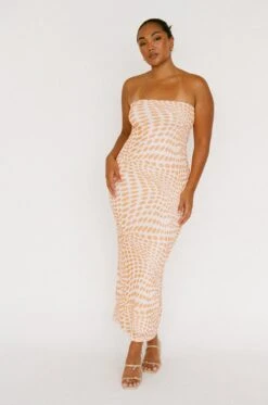 Mikai Midi Dress 20 Mikai Midi Dress -Venum Shop 20321e1d 0141 407c 86c1 649db507a934