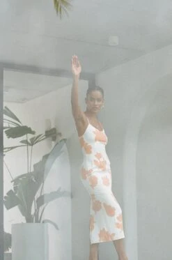 Avani Midi Dress -Venum Shop 269a111e 49fa 466d b930 8611517b9a1c