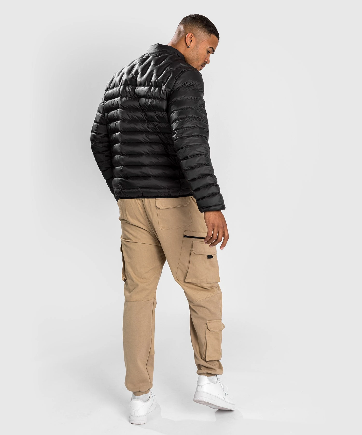 Venum Elite Light Down Jacket - Black 8 Venum Elite Light Down Jacket - Black - Image 6