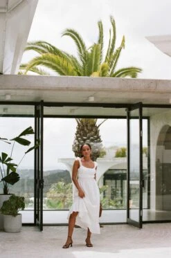 Fabi Midi Dress 16 Fabi Midi Dress -Venum Shop 40ed4fef 7fe6 4859 94bd bd5eda32e129