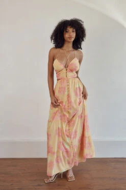 Baila Maxi Dress - Painted Flower 25 Baila Maxi Dress - Painted Flower -Venum Shop 6e8f597e a815 475a 814a 3b63b5b25207