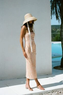 Mikai Midi Dress 18 Mikai Midi Dress -Venum Shop 88ea3735 6d6d 4dbb 858f 9572e848233b