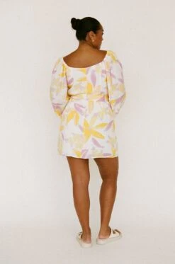 Kona Wrap Dress - Paradise Floral 23 Kona Wrap Dress - Paradise Floral -Venum Shop 92a9a7a2 74ef 43f1 9a59 a11a6d6533a2