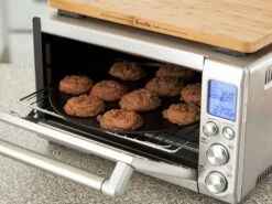 Breville The Smart Oven With Element IQ Convection Countertop Toaster Oven | Brushed Stainless Steel -Venum Shop bov800xl breville stainless convection toaster oven