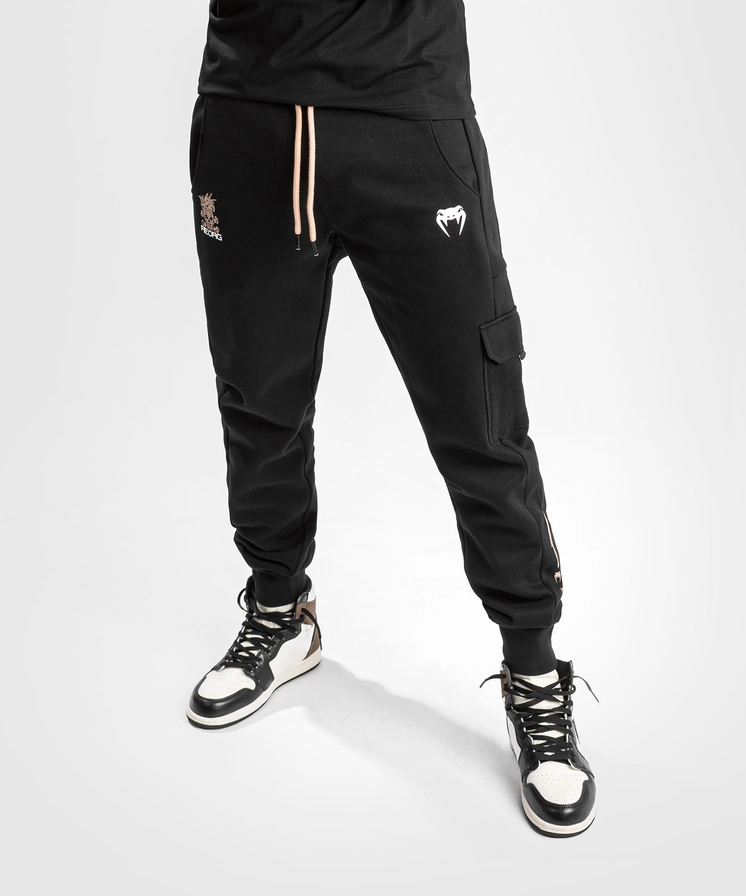 Venum Reorg Joggers - Black 3 Venum Reorg Joggers - Black
