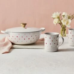 Le Creuset L'Amour Collection 14oz Mug With Heart Applique | White -Venum Shop rs13357 201020 lecreuset lamourcollection 0474 ret 2